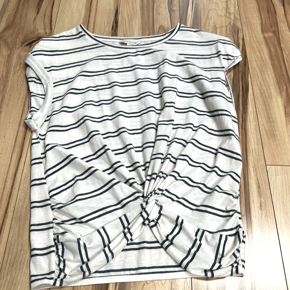 Lucky Brand women’s top